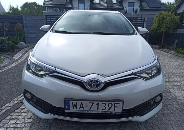 Toyota Auris cena 51500 przebieg: 102450, rok produkcji 2015 z Kielce małe 106